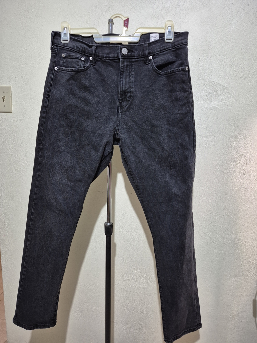 PacSun Men’s Slim Straight Black Washed Jeans